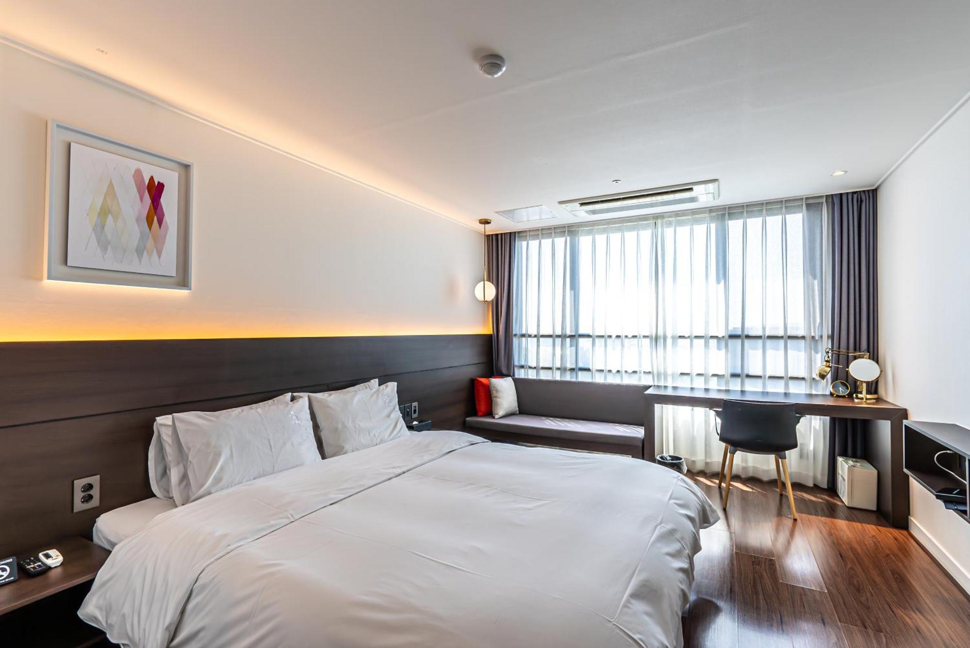 Hotel The Grang Jungmun Seogwipo Exteriör bild